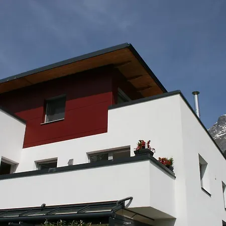 Apartment Leitner Grins